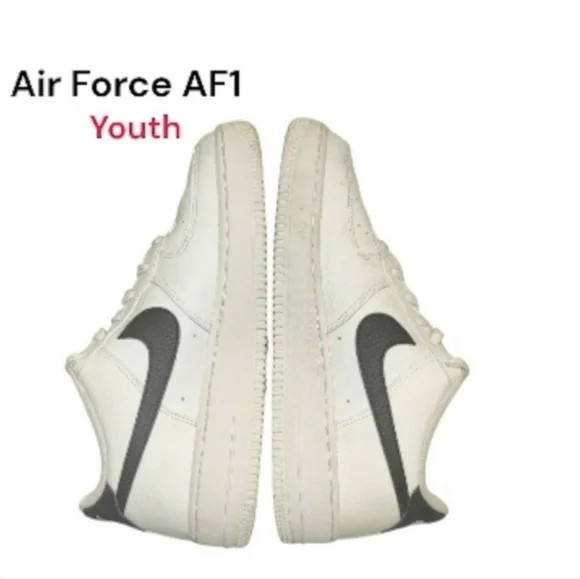 Youth Nike AF1 Air Force One White Leather Athletic Sneaker 7 7Y Boy Girl Kid - Picture 3 of 10